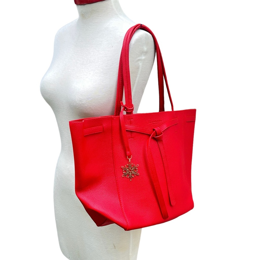 NWT Elizabeth Arden Red Tote Bag Purse W Tag And Golden Toned Ornament A0119592